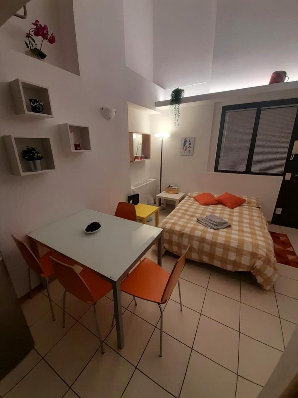 Gemme Fiorentine Apartments In Front Of The Train Station 5 Minutes From The Centre Free Parking Florence Buitenkant foto